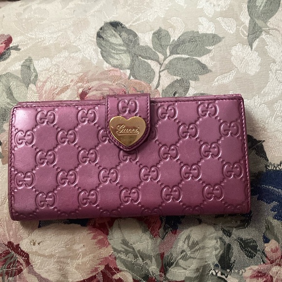 GUCCI GUCCISSIMA LEATHER HEART LONG WALLET PRETTY PRELOVED - Picture 8 of 10